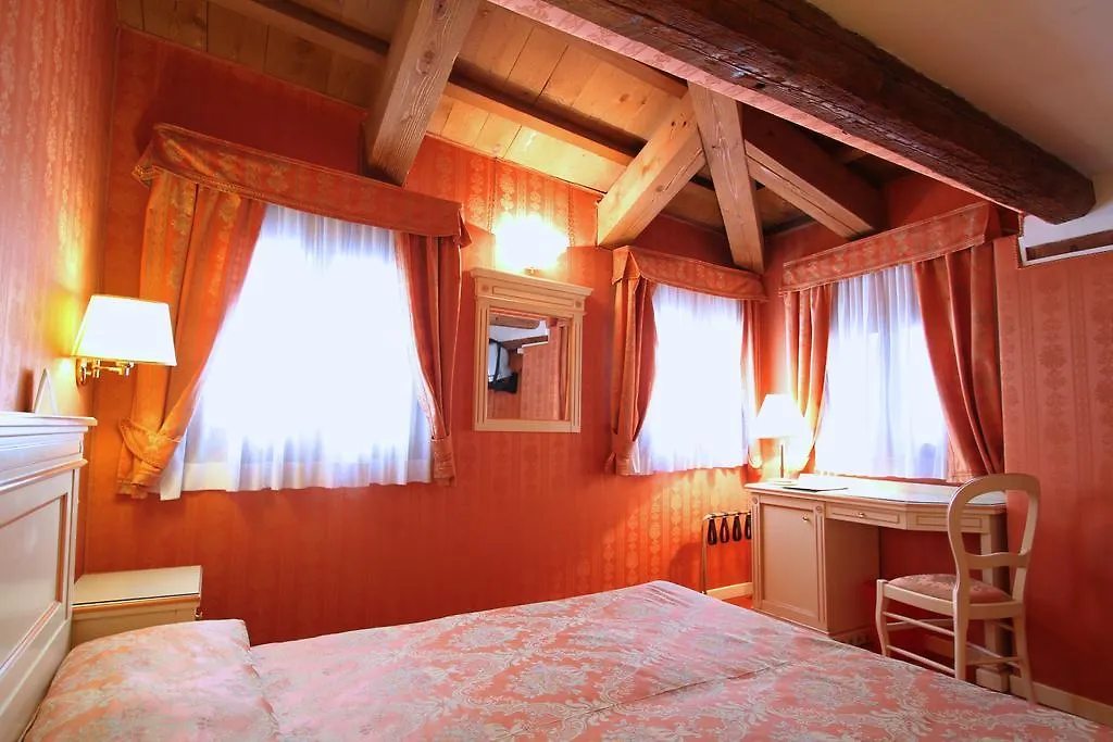 Bed and Breakfast Lanterna Di Marco Polo Venezia 3*,