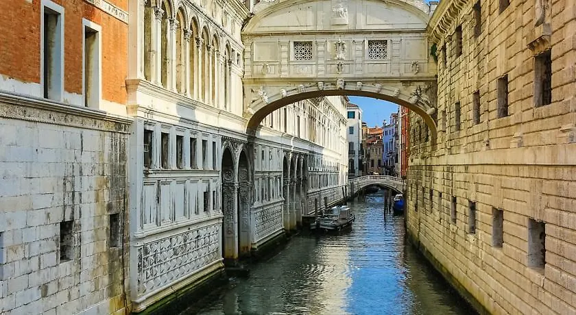 Bed & Breakfast Bed and Breakfast Lanterna Di Marco Polo Venezia