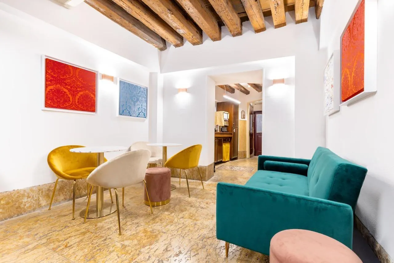 *** Bed & Breakfast Bed and Breakfast Lanterna Di Marco Polo Venezia Italia
