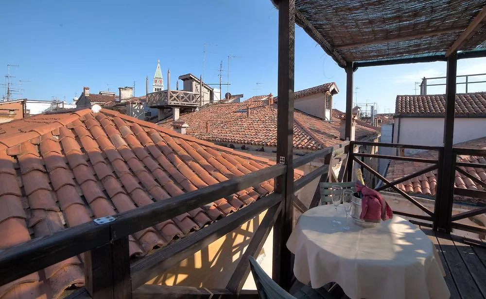 Bed and Breakfast Lanterna Di Marco Polo Venezia 3*,  Italia