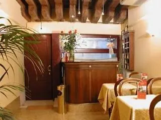Bed and Breakfast Lanterna Di Marco Polo à Venise Couette-café
