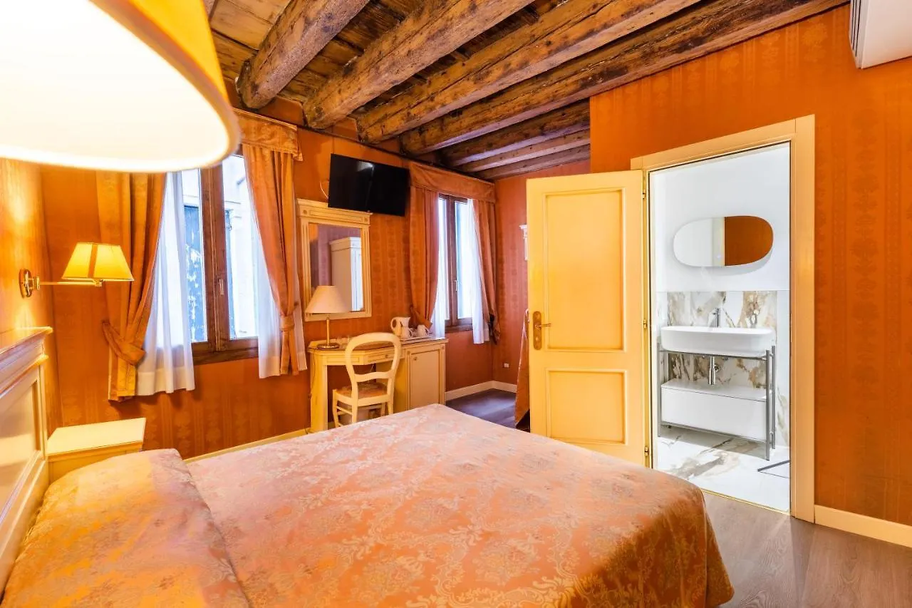 Lanterna Di Marco Polo Bed & Breakfast Venice