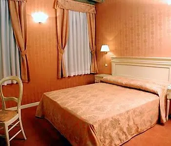 Lanterna Di Marco Polo Bed & Breakfast Venice
